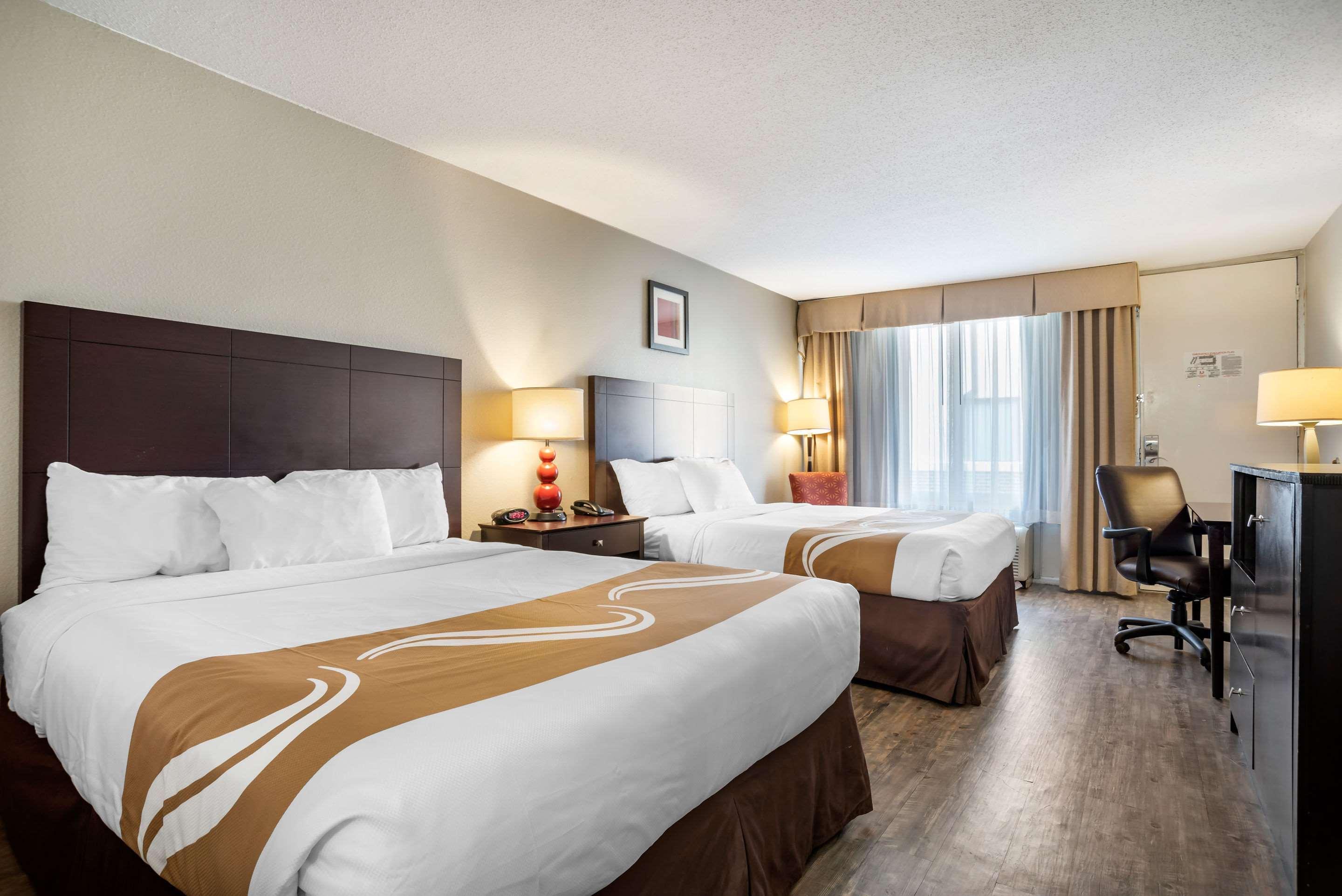 Quality East I-12 Inn